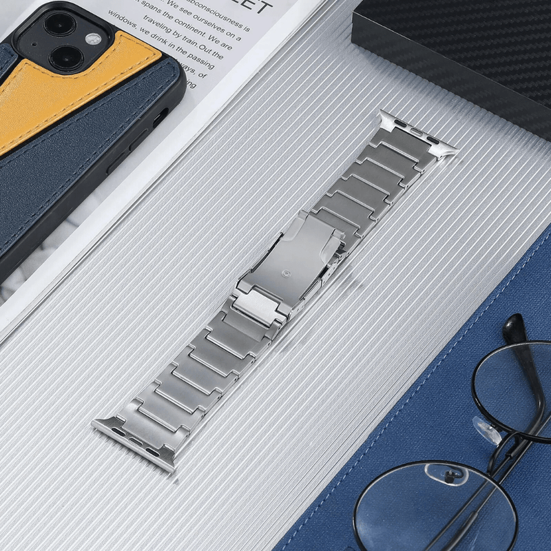 products/titanium-armband-fur-apple-watch-passend-fur-alle-alle-modelle-195436.png