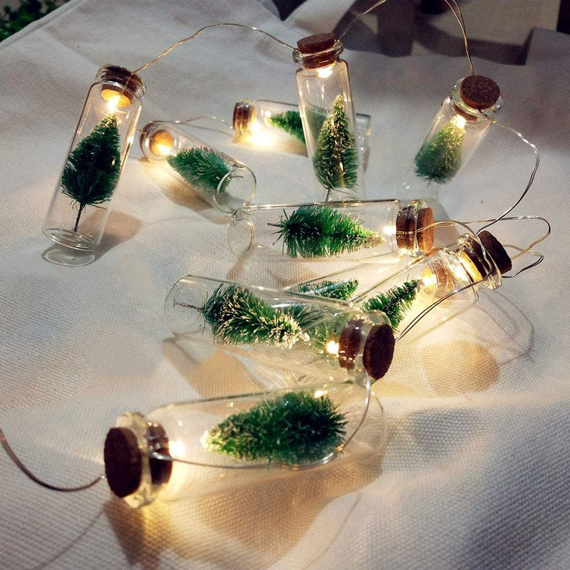 Zauberhafte Miniatur Tannenbaum & Schneekügelchen LED Lichterkette –  Waagemann